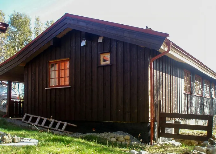 Wooden From The 70s At Tree Line In Feriehus